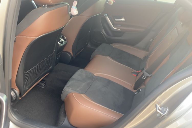 Used Mercedes-Benz A-Class 2022 Second Facelift A 200 L Sport Sedan Fashion Version
