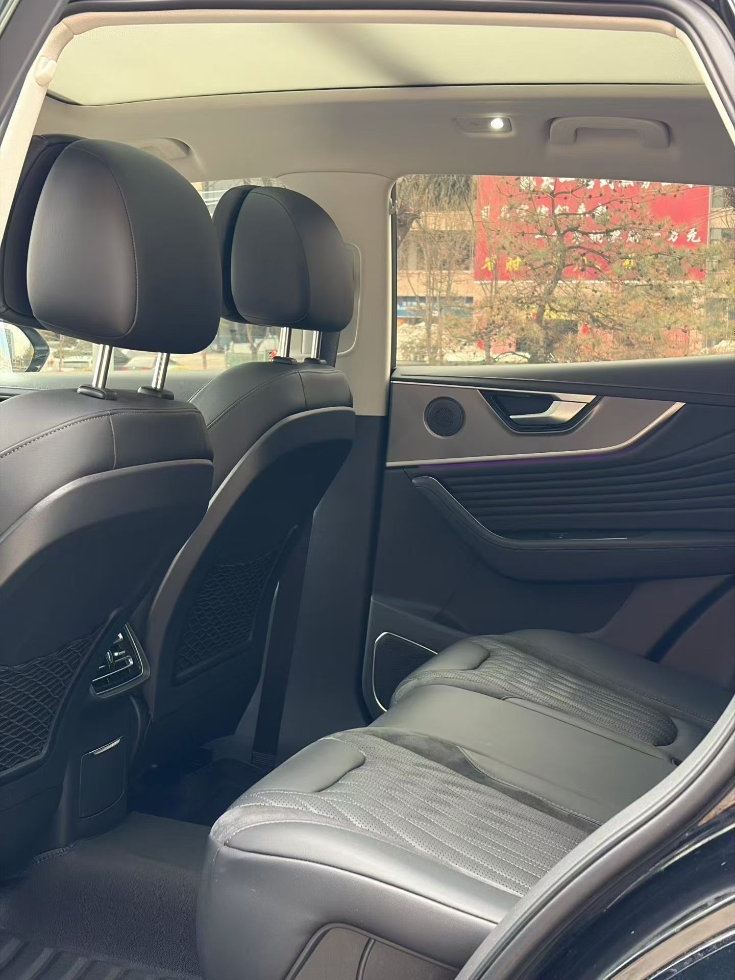 Hongqi HS5 2023 2.0T Qixiang Pro Edition — снимка 15