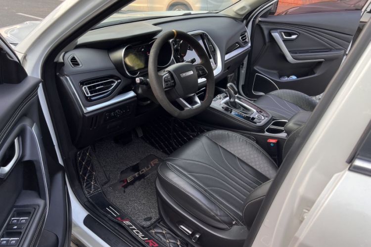 Used JETOUR X70 2018 1.5T Automatic Smart Drive Edition Interior 10