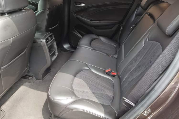 Used Buick Envision 2020 20T Two-Wheel Drive Leading Version