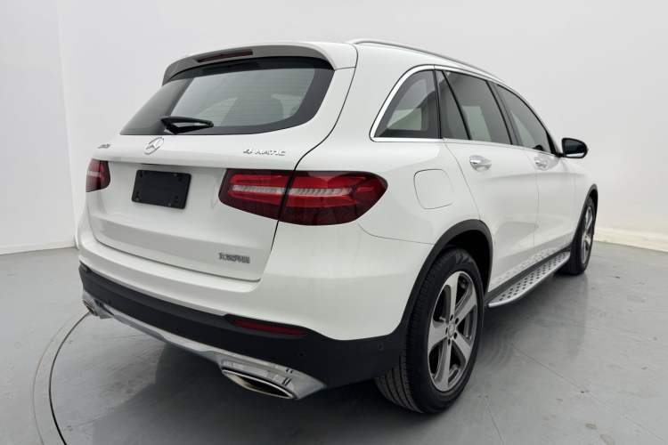 Used Mercedes-Benz GLC 2016 GLC 260 4MATIC Luxury Model
