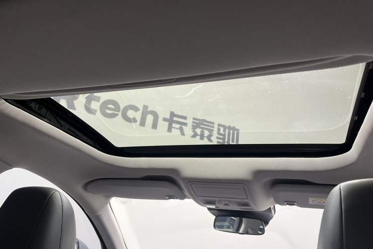 Used Ford Mondeo 2025 2.0T EcoBoost Luxury Version
