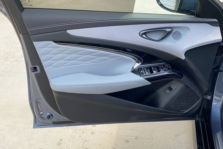 Used BYD Seal 2022 700 km Long-Range Rear-Wheel-Drive Version
