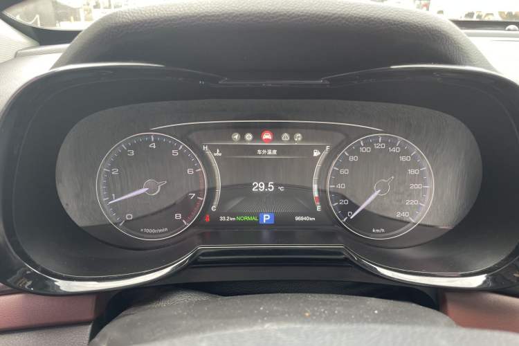 Used GAC Trumpchi GS8 2017 320T Two-Wheel Drive Luxury Smart Connectivity Version (7 Seats)