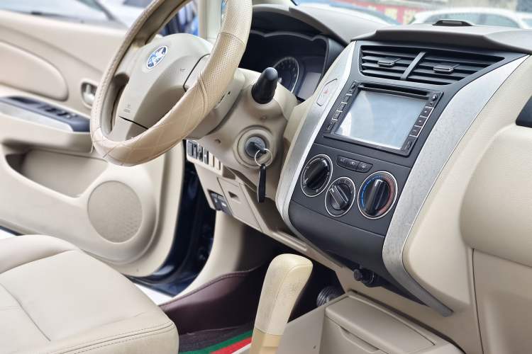 Used Venucia D50 2013 1.6L Automatic Luxury Edition
