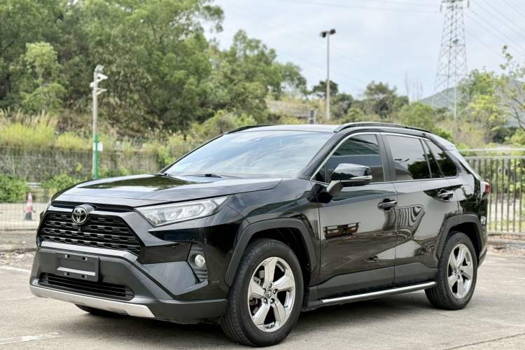 Used Toyota RAV4 2021 2.0L CVT 4x4 Trend Edition