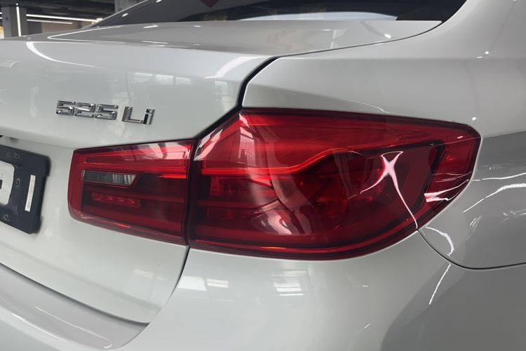 Used BMW 5 Series 2019 Restyled 525Li M Sport Package Exterior 8