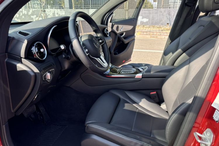 Used Mercedes-Benz GLC Coupe 2020 GLC 260 4MATIC Coupe SUV
