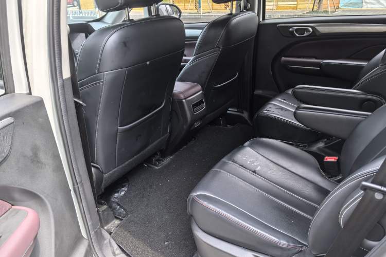 Used GAC Trumpchi M6 2023 PRO 270T DCT Luxury Edition Interior 3