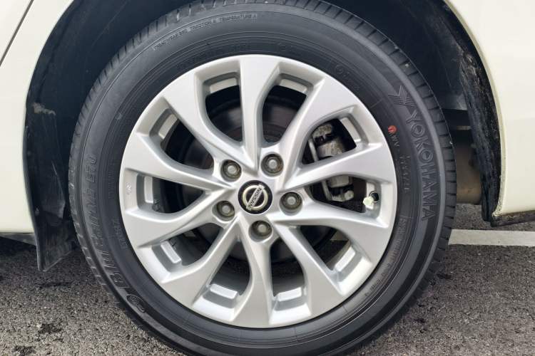 Used Nissan Sylphy 2021 Classic 1.6XL CVT Luxury Edition Interior 11