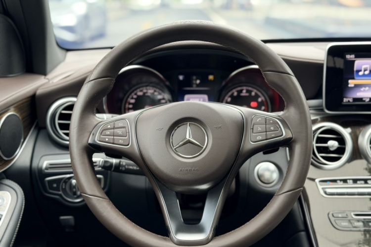 Used Mercedes-Benz GLC 2017 GLC 260 4MATIC Dynamic Edition
