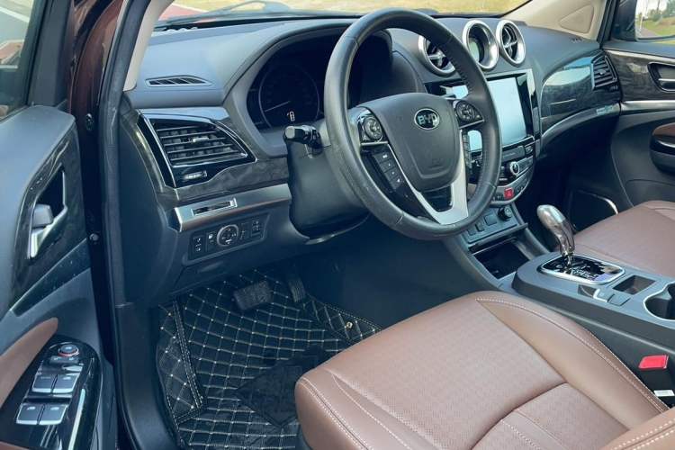 Used BYD S7 2016 2.0T Automatic Prestige Plus Left Front Seat