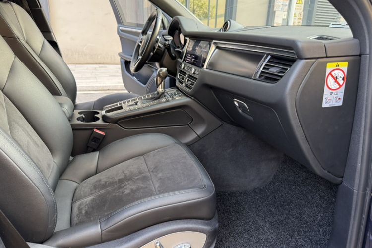 Used Porsche Macan 2021 Macan 2.0T
