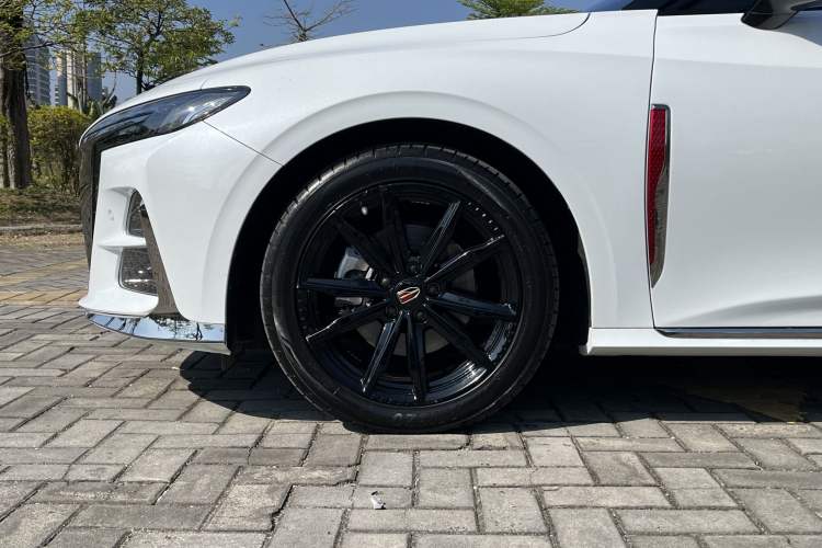 Used Hongqi H6 2023 2.0T ZhiShang Version
