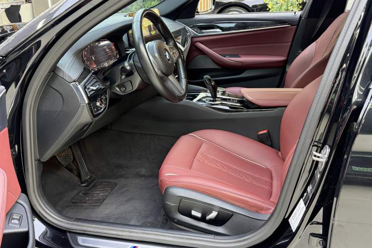 Used BMW 5 Series 2022 Second Facelift 525Li M Sport Package