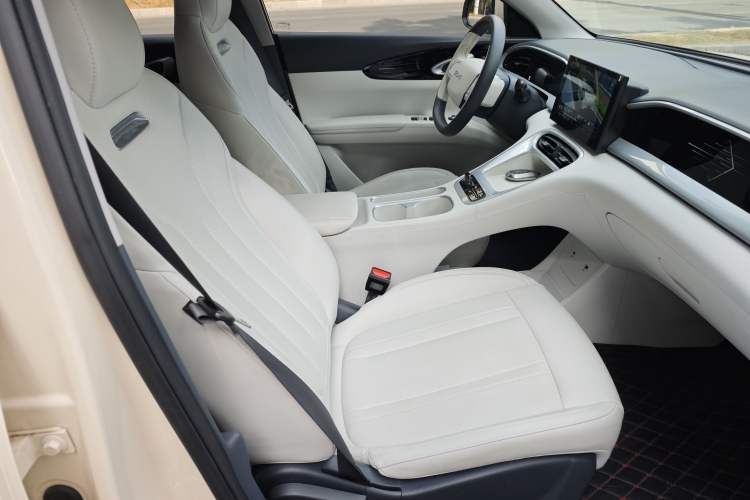 Used Geely Galaxy Geome 2025 410 km Free Version