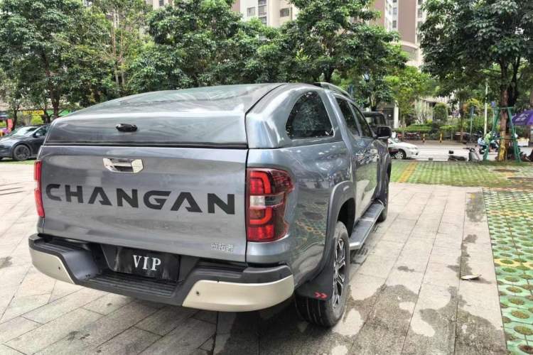 Used Changan Lantop 2023 2.0T Automatic Two-Wheel Drive Gasoline Navigation Edition Standard Cab