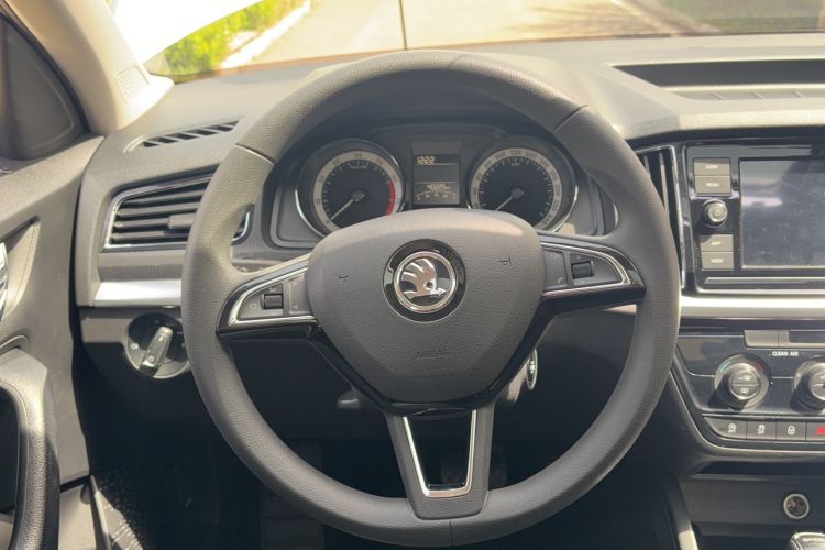 Used Skoda Kamiq 2018 1.5L Automatic Comfort Edition China VI Standard
