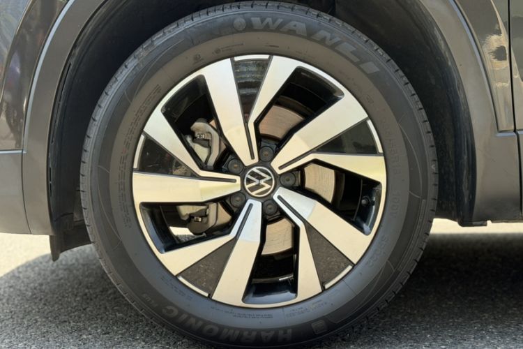 Used Volkswagen Tayron 2022 330TSI Two-Wheel Drive Luxury Smart Connectivity Version
