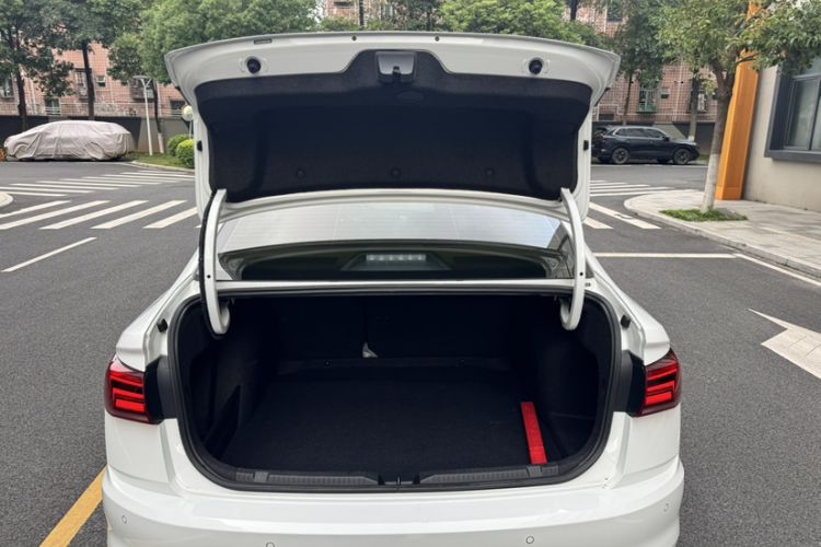 Used Volkswagen Bora 2021 1.5L Automatic Comfort Smart Connect Edition Trunk