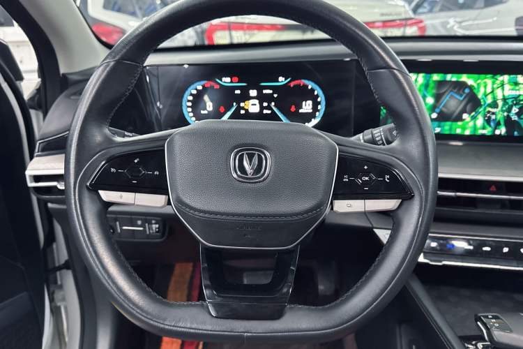 Used Changan Eado 2022 PLUS Blue Whale NE 1.4T GDI DCT Prestige Edition
