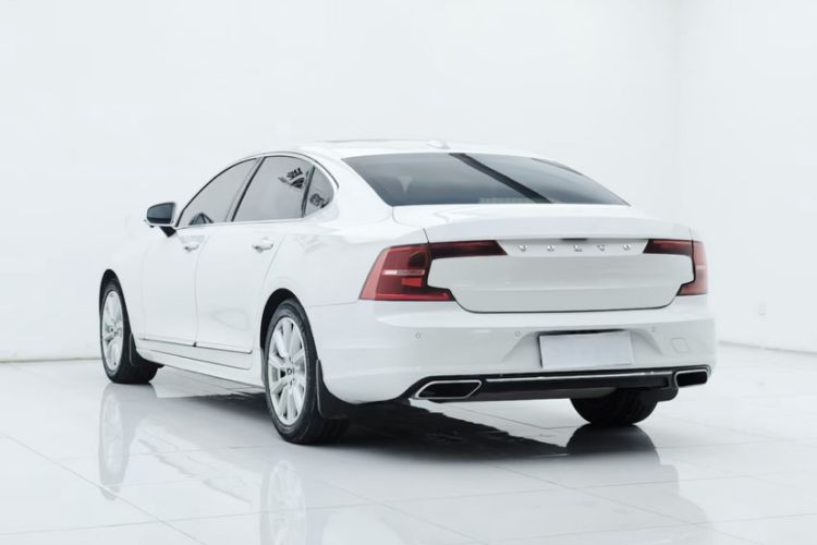 Used Volvo S90 2020 Facelifted T5 Zhiyi Luxury Edition