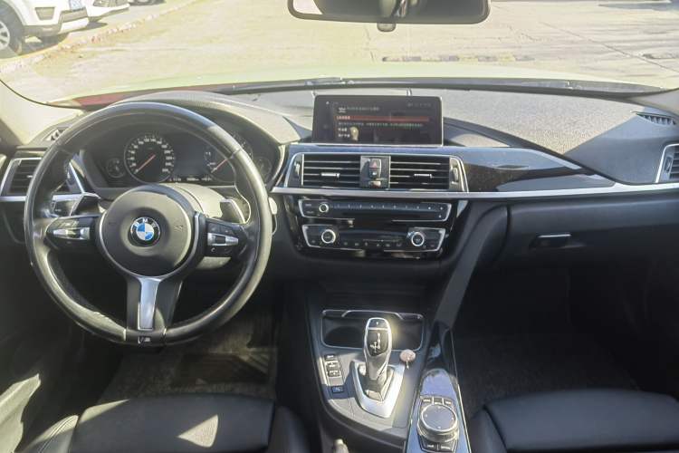 Used BMW 3 Series 2018 320Li Leading Model M Sport Package