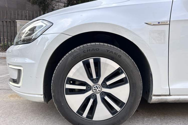 Used Volkswagen Golf Pure Electric 2020 Chari