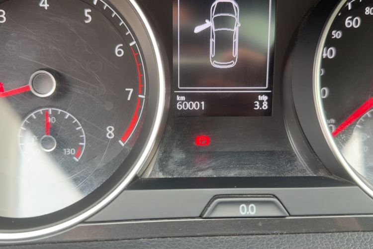 Used Volkswagen Golf 2019 280TSI DSG Comfort Version China V Standard Odometer Close Up