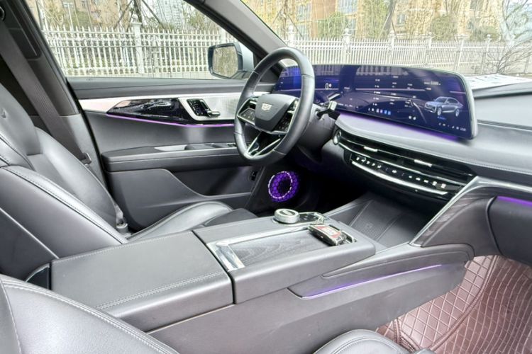 Used Cadillac CT6 2023 28T Luxury Version