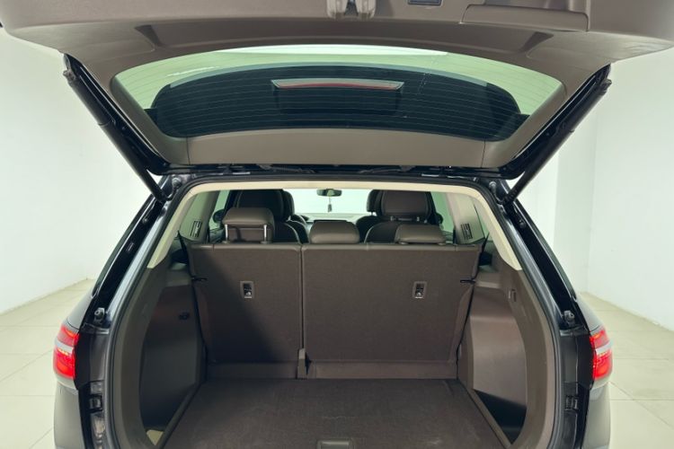 Used Volkswagen Viloran 2024 380TSI Premium Edition