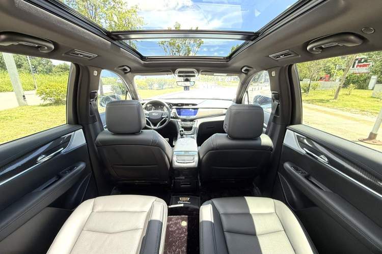 Used Cadillac XT6 2022 2.0T Six-Seater Four-Wheel-Drive Prestige Version
