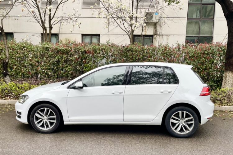 Used Volkswagen Golf 2016 230TSI Automatic Luxury Version