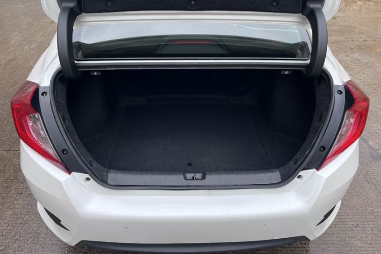 Used Honda Civic 2016 220TURBO CVT Luxury Edition
