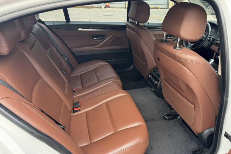 Used BMW 5 Series 2014 528Li Leading Model Interior 6
