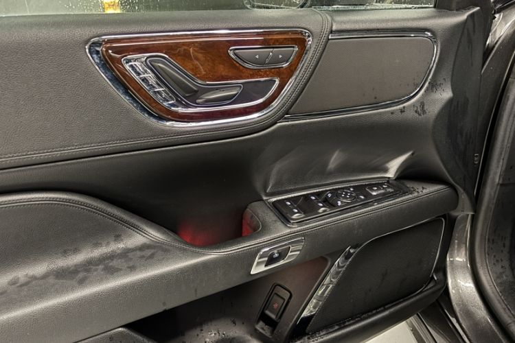 Used Lincoln Continental 2017 2.0T Two-Wheel-Drive Luxury Edition
