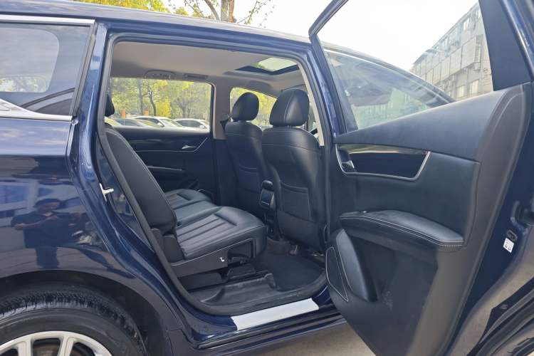 Used BYD Song MAX 2019 1.5T Manual Smart Connect Ruiyi Sunroof Model 7 Seats China VI Standard