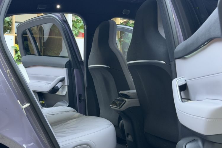 Used Nio EC6 2025 75 kWh Interior 9