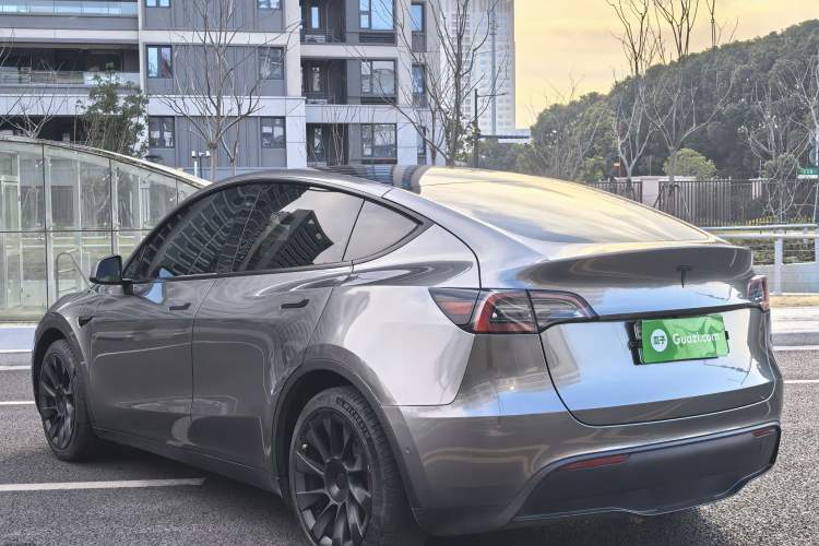 Used Tesla Model Y 2022 Rear-Wheel-Drive Version