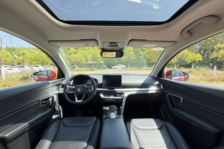 Used BYD Song Pro 2019 1.5T Automatic Prestige Model Interior 4