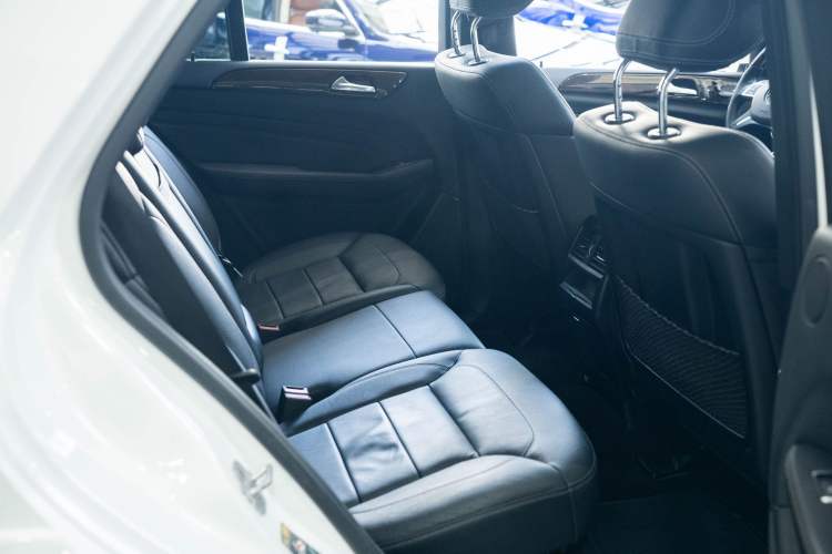 Used Mercedes-Benz M-Class 2015 ML 400 4MATIC Luxury Model
