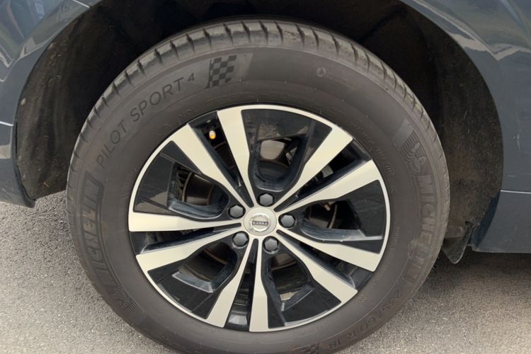 Used Volvo XC60 2023 B5 4x4 Smart Luxury Edition