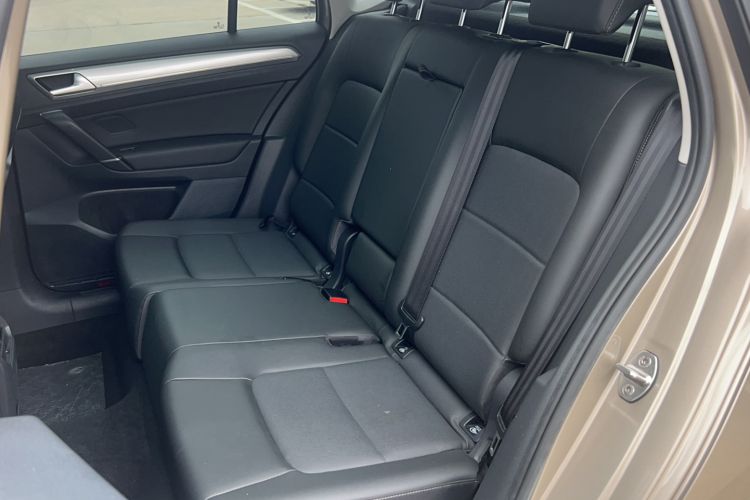 Used Volkswagen Golf Sportsvan 2019 280TSI Automatic Trendy Model China VI Standard Interior 1