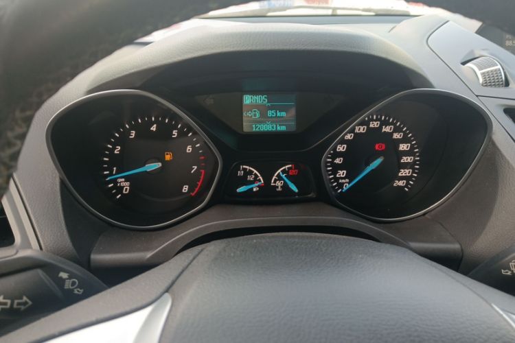 Used Ford Kuga 2015 1.5L GTDi Two-Wheel-Drive Comfort Model
