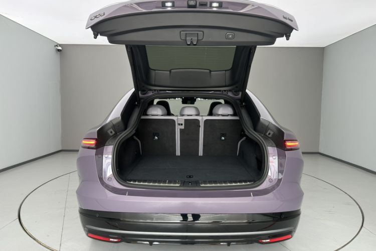 Used Nio EC6 2025 75 kWh Trunk