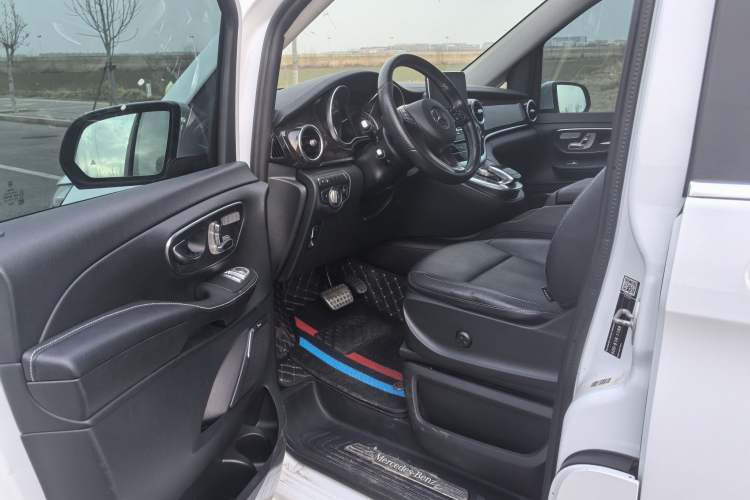 Used Mercedes-Benz V-Class 2017 V 260 L Prestige Extended Edition