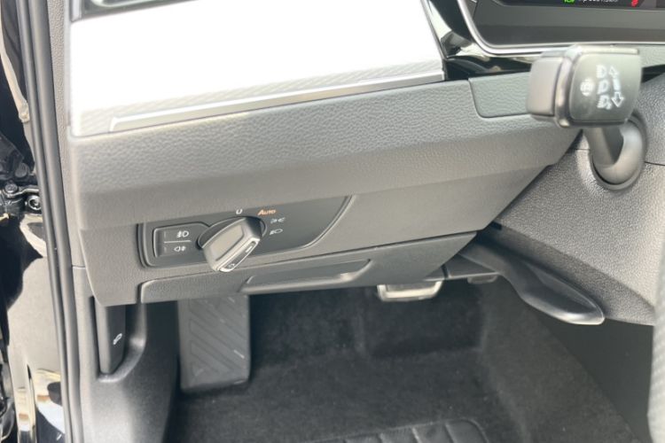 Used Volkswagen Magotan 2023 2 Million Units Commemorative Edition 330TSI DSG Luxury Version Interior 10