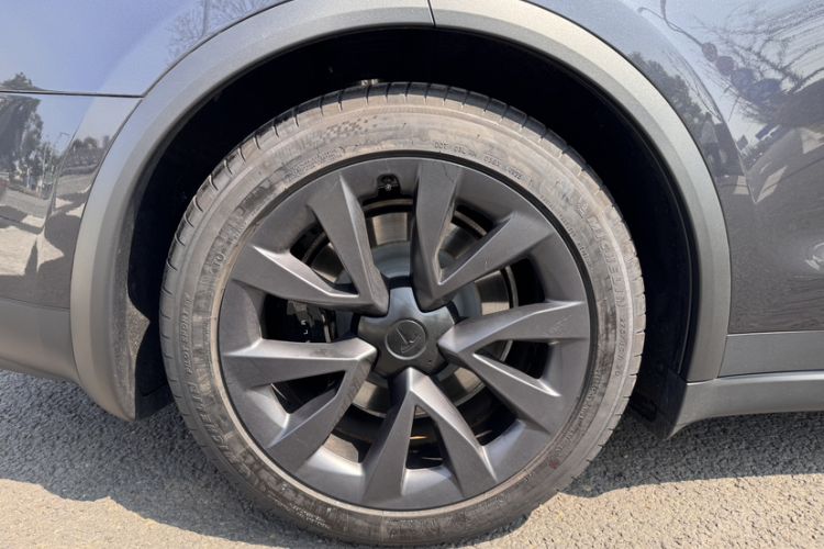 Used Tesla Model X 2023 Dual-Motor All-Wheel-Drive Version
