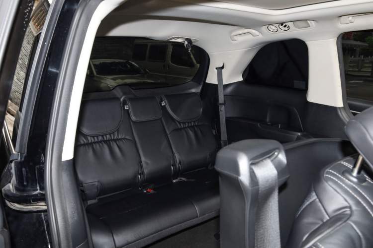 Used Honda Elysion 2019 2.0L Hybrid Luxury Edition
