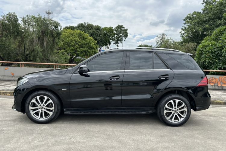 Used Mercedes-Benz GLE 2019 GLE 320 4MATIC Dynamic Edition Prestige Model
